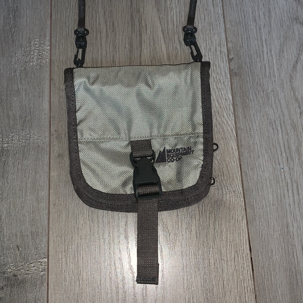 MEC Wallet/Bag/Fannie Pack Travel Wallet